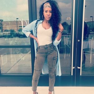 Meet your Posher, Brittney